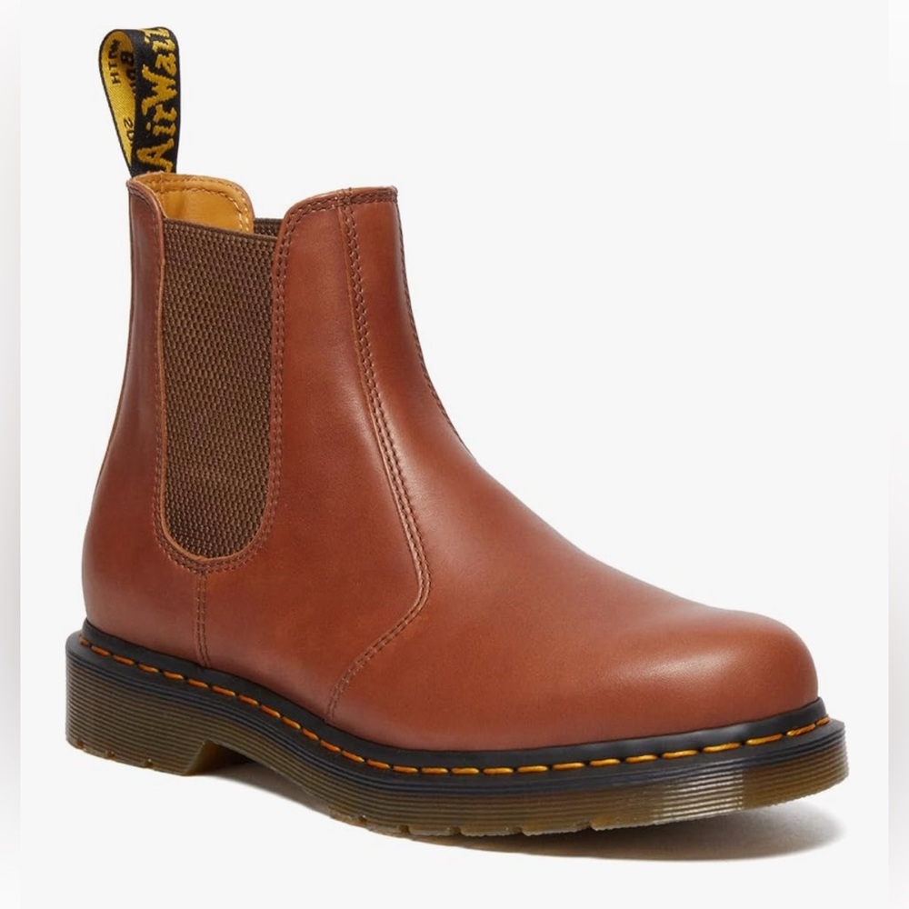 Doc (Dr.) Martens 2976 Chelsea Boots, Saddle Tan Carrara, men’s size 7